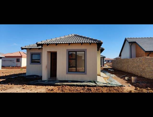 3 BEDROOM HOUSE FOR SALE IN SALFIN
